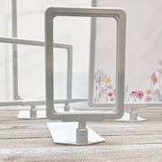 Skiltholder, A6, med indsatsplade, plast, lysegrå