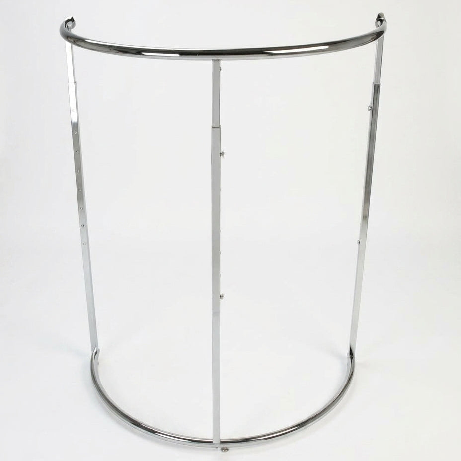 Buet klesstativ i krom. Høydejusterbart, B109 x D61 x H125-186 cm.