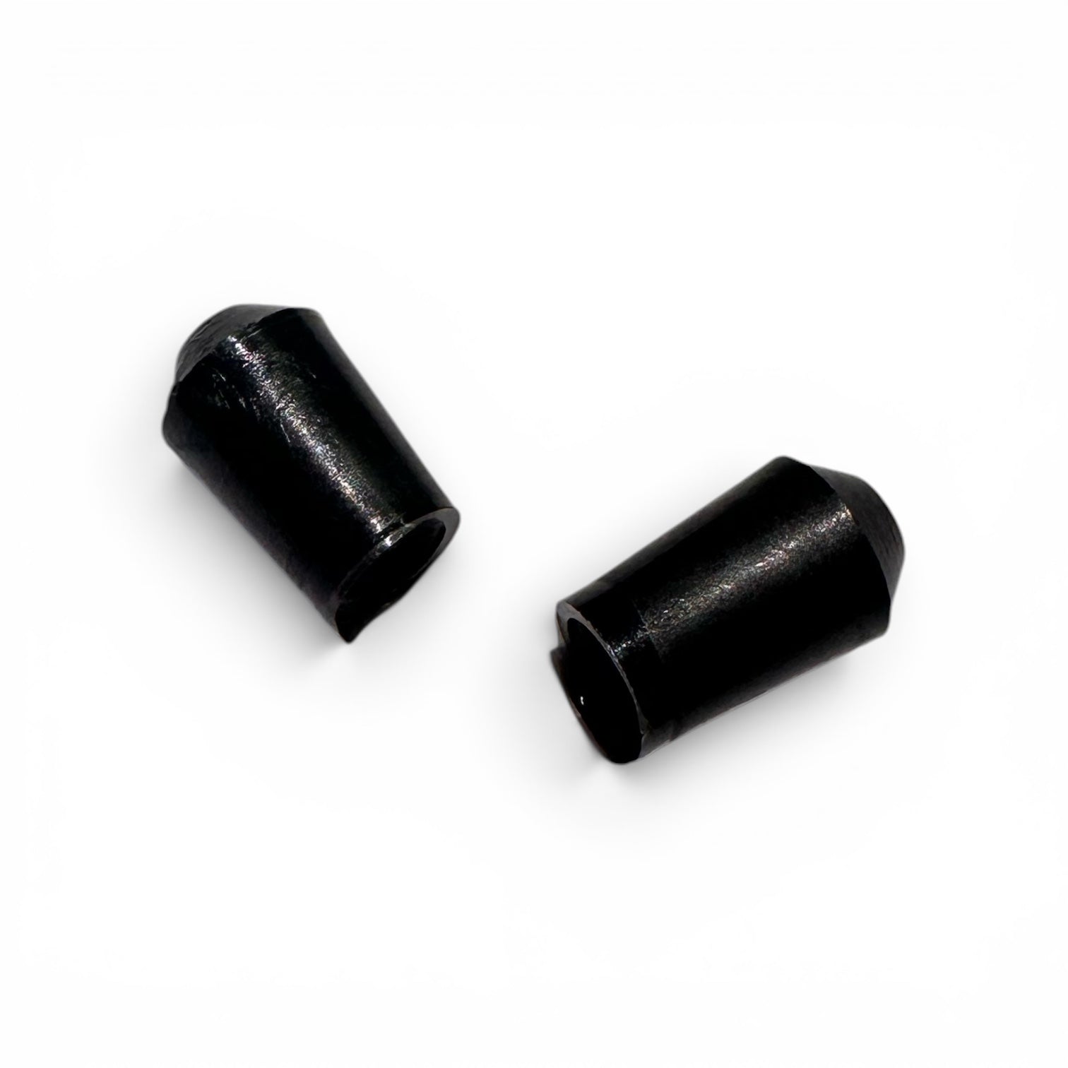 Endestykke til svart, Ø 4 mm. Passer bl.a. på metall klemmekleshenger.
