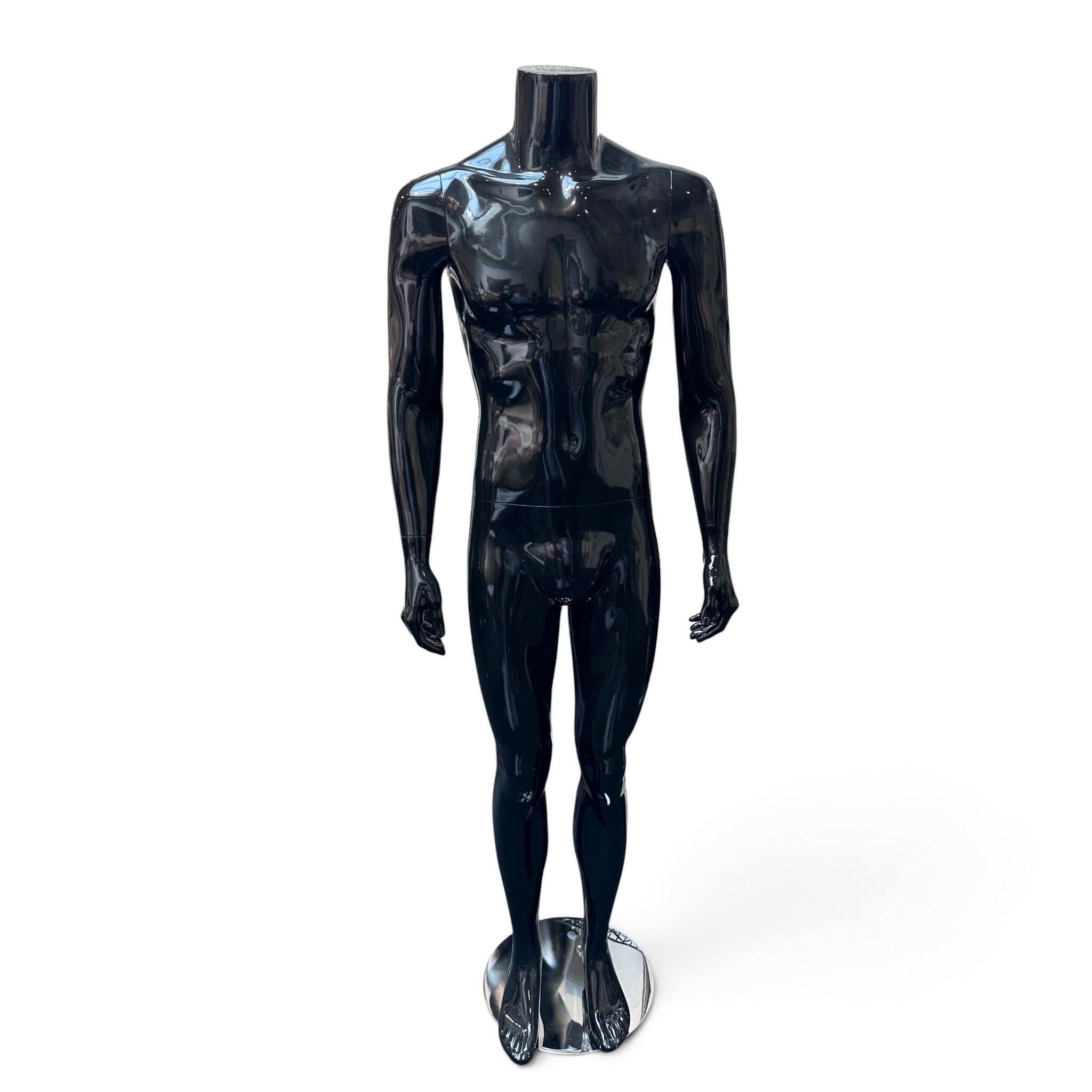 Herremannekeng. Sort høyglans uten hode. Rund glassfot. H175 cm. Modell B - står rett