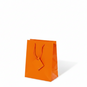 Briljant oransje. H 10,8 cm. Papirpose. 20 stk.