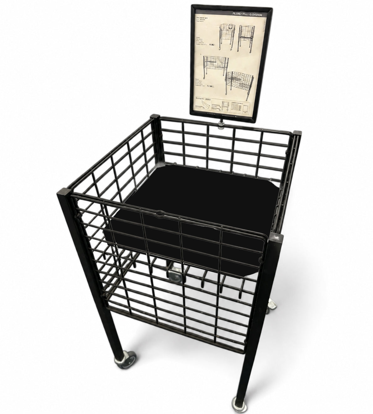 Plastplate, svart, 44 x 44 cm. Bunnhylle til Boxer