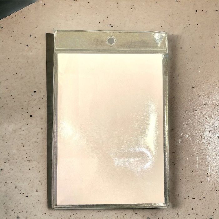 Plastlomme A6 uten lim, med rundt hull og 25 mm klaff