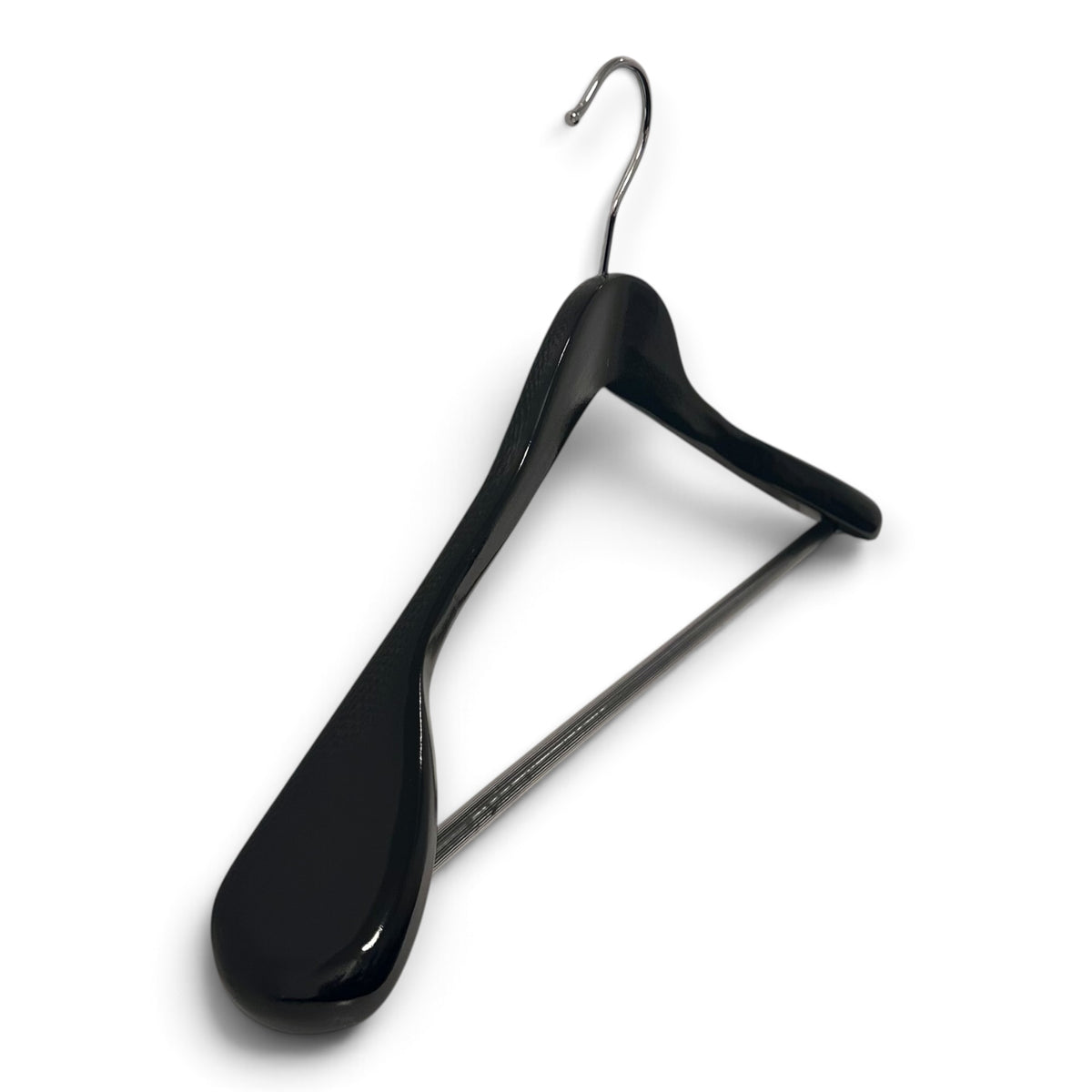 Jakkehenger, vinklet. svart - B 45 cm.