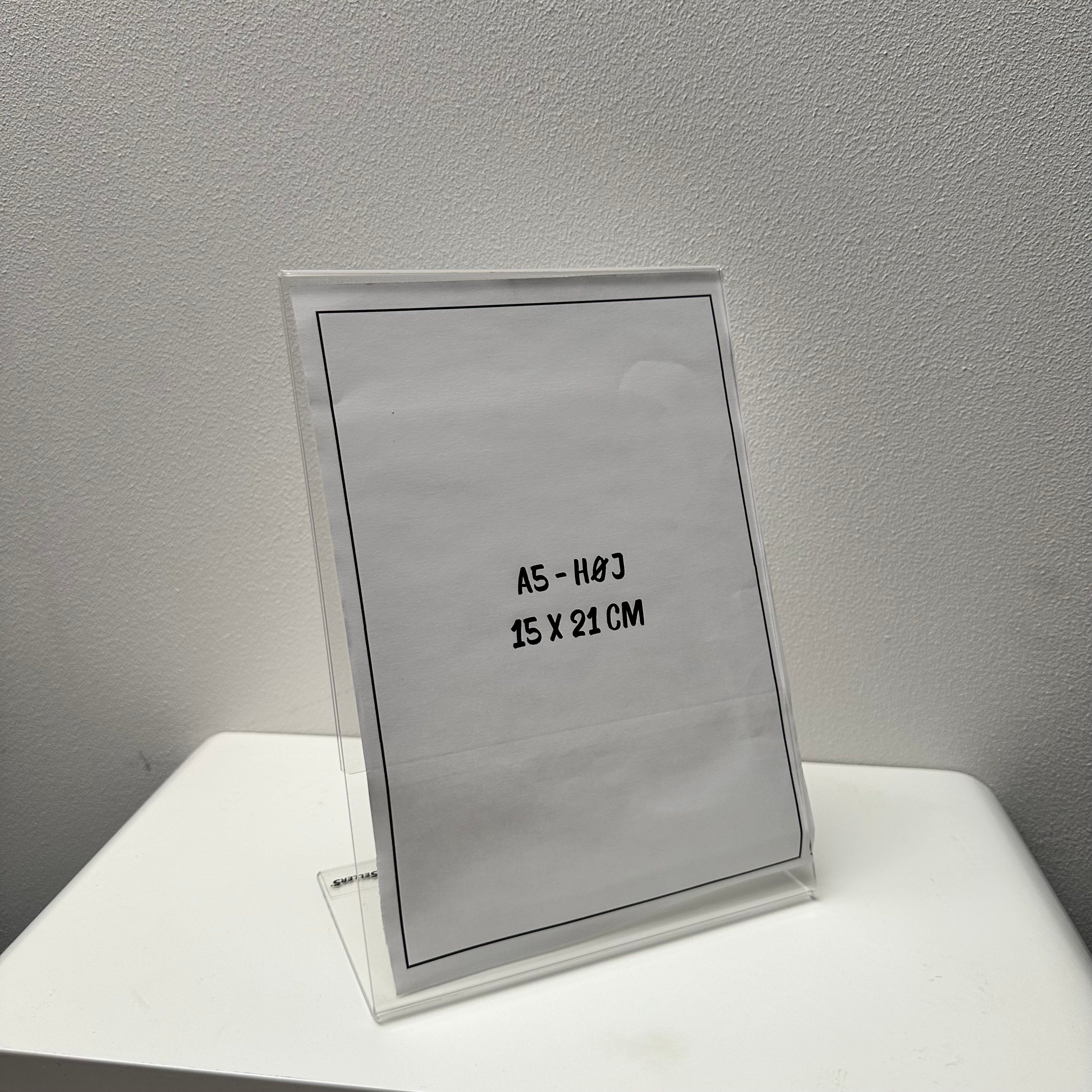 Skiltholder A5, skrå / bord, akryl