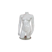 Damedokke i glassfiber. Hvit high gloss uten hode. Torso med hofter. På fotplate.