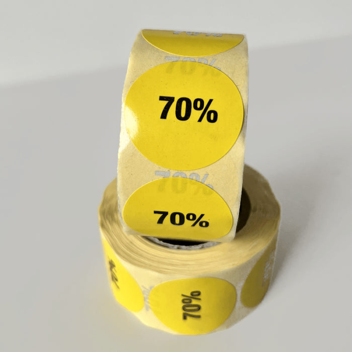 Gult rabattklistremerke 70%. Rull med 500 stk. Ø 30 mm.