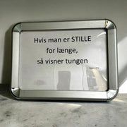Vegginnramming, A4. Aluminium med blanke hjørner.