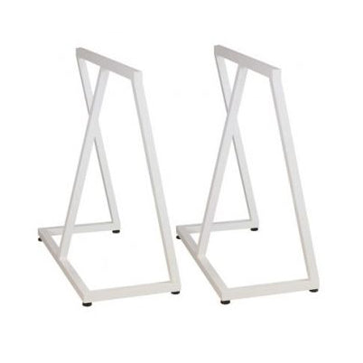 Bordstel/bukke i hvit. Sett med 2 stk. 63 x 32 H 70 cm.