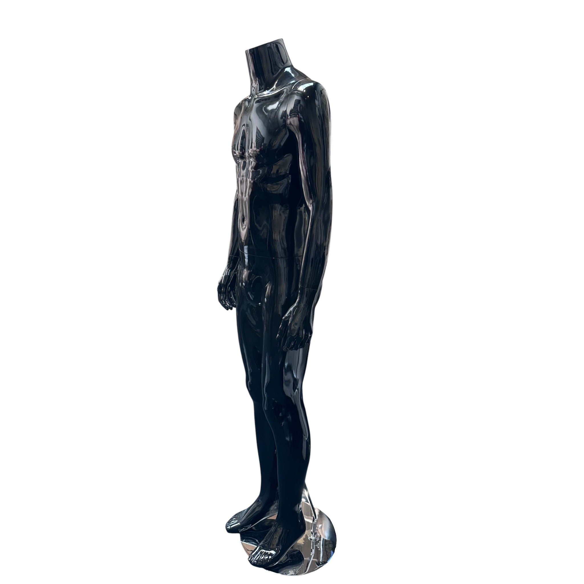 Herremannekeng. Sort høyglans uten hode. Rund glassfot. H175 cm. Modell B - står rett