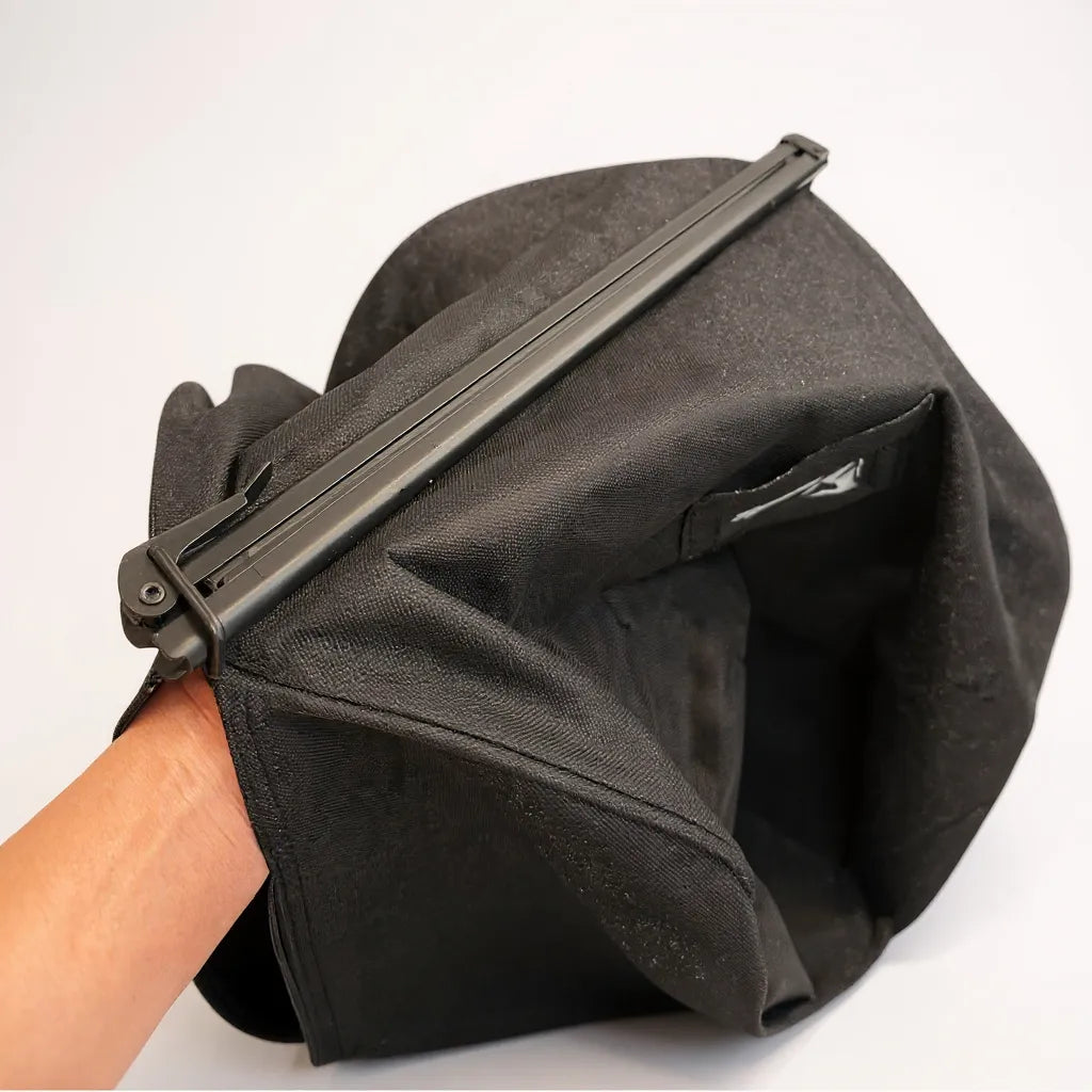 Kolleksjonspose med kuffertlukking, bomull, svart, B46 x D36 x H120 cm med stropp