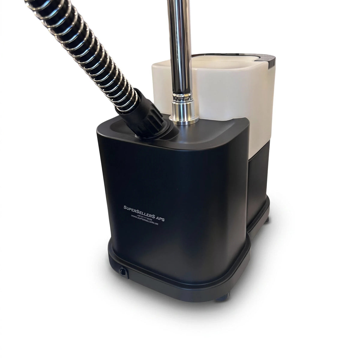 SuperSellerS Elite professionel steamer i sort og hvid med 4 liters vandtank og kraftigt kobbervarmelegeme