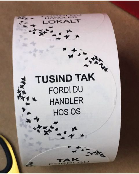 Rund etikett, handler lokalt TAK. 500 pr. rull