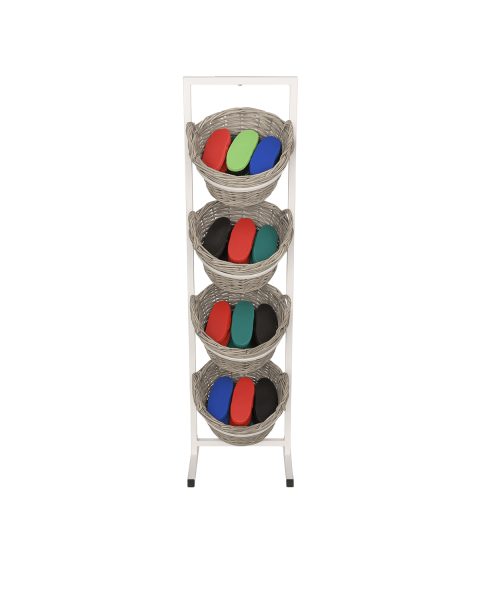 Kurvstativ i hvit med 4 bastkurv (pileflet) B45 x D40,5 x H173 cm.