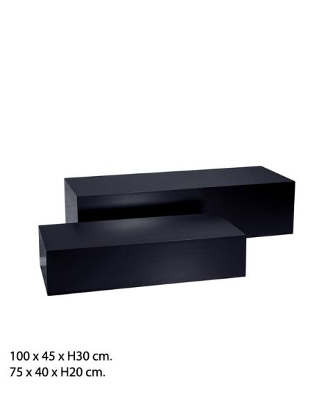Podie - 2 stk. Sort. 100 x 45 x H30, 75 x 40 x H20. Leveres samlet