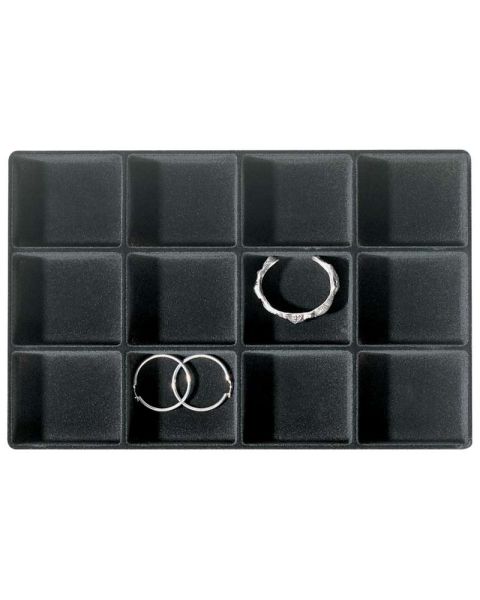 Bakke t/halskjeder. B 36,5 x D 24 x H 2,5 cm. Sort