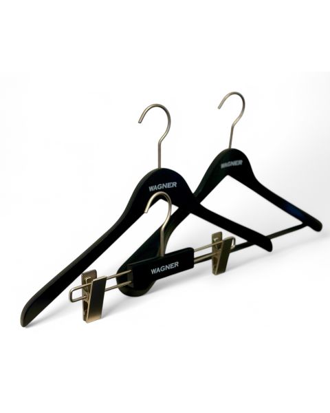 Jakkehenger, massiv, vinklet, ekstra kraftig. 13/50 mm - B 45 cm. "WAGNER" matt sort. Børstet satinkrom krok. *TILBUDSVARE*