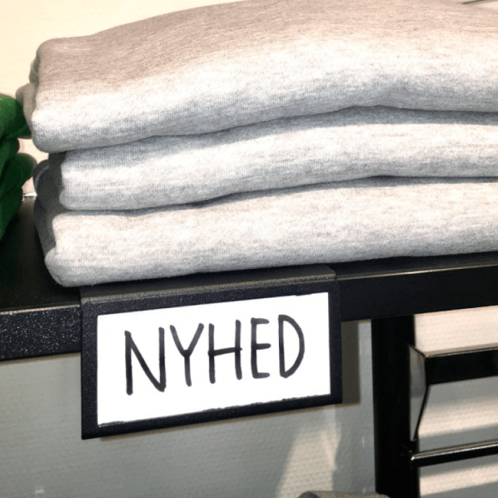 Skilteholder 10 x H 5 - hyldeforkant