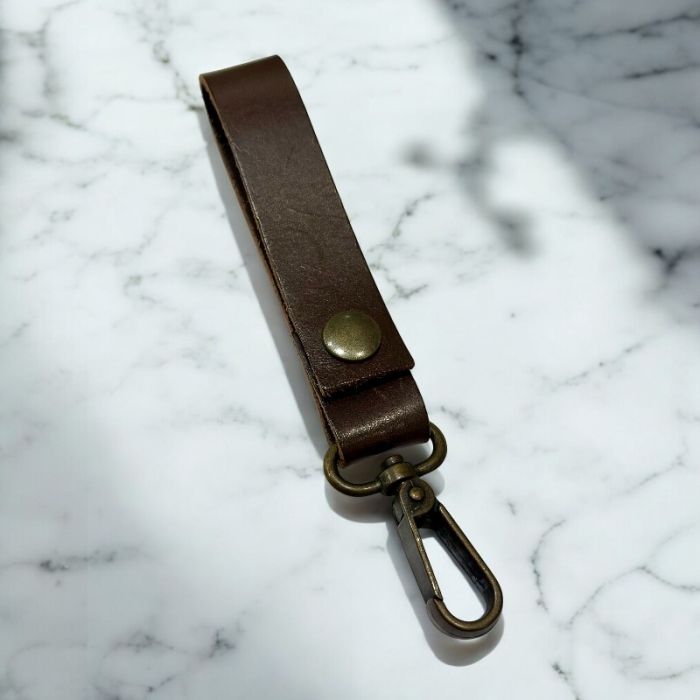Lærstropp med karabinkrok - brun