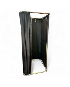 Mobilt prøverom. ( 83 x 79 x H 182 cm. ) incl. sort forheng.