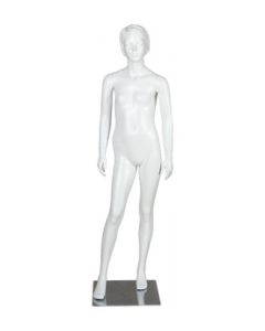 TeenageMannekeng. Hvit med hoved, ansikt og skulpterede hår.  Pige  16 år. Står ret